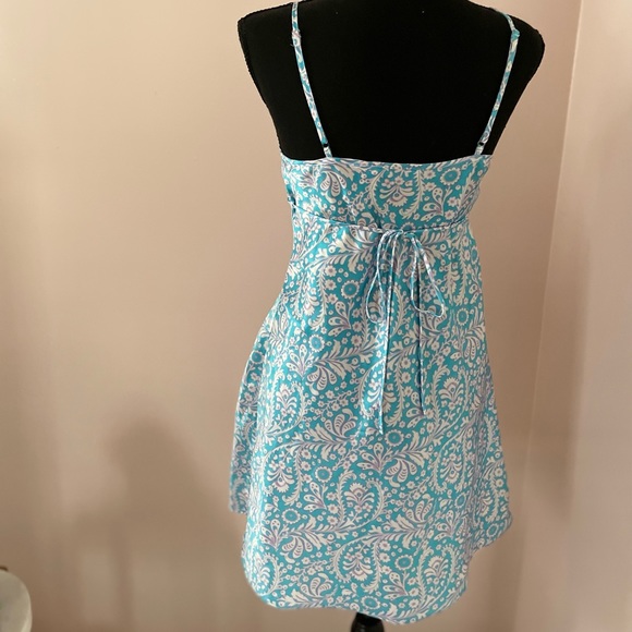 Floral design satin night gown - Picture 4 of 4